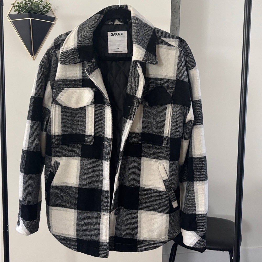 Garage Monochrome Checkered Quilted Shacket